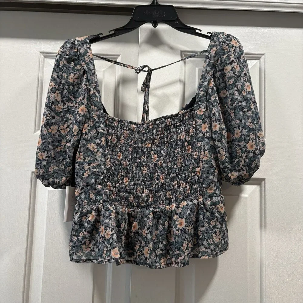 ASTR The Label Clairemont Floral Button Front Peasant Top Size L